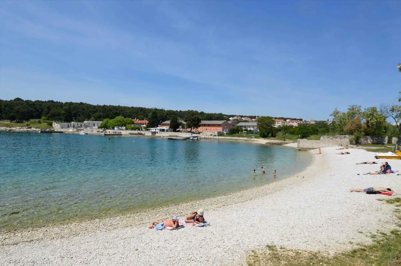 Apartment In Pula With Two-Bedrooms 3 Pjescana Uvala Croatia